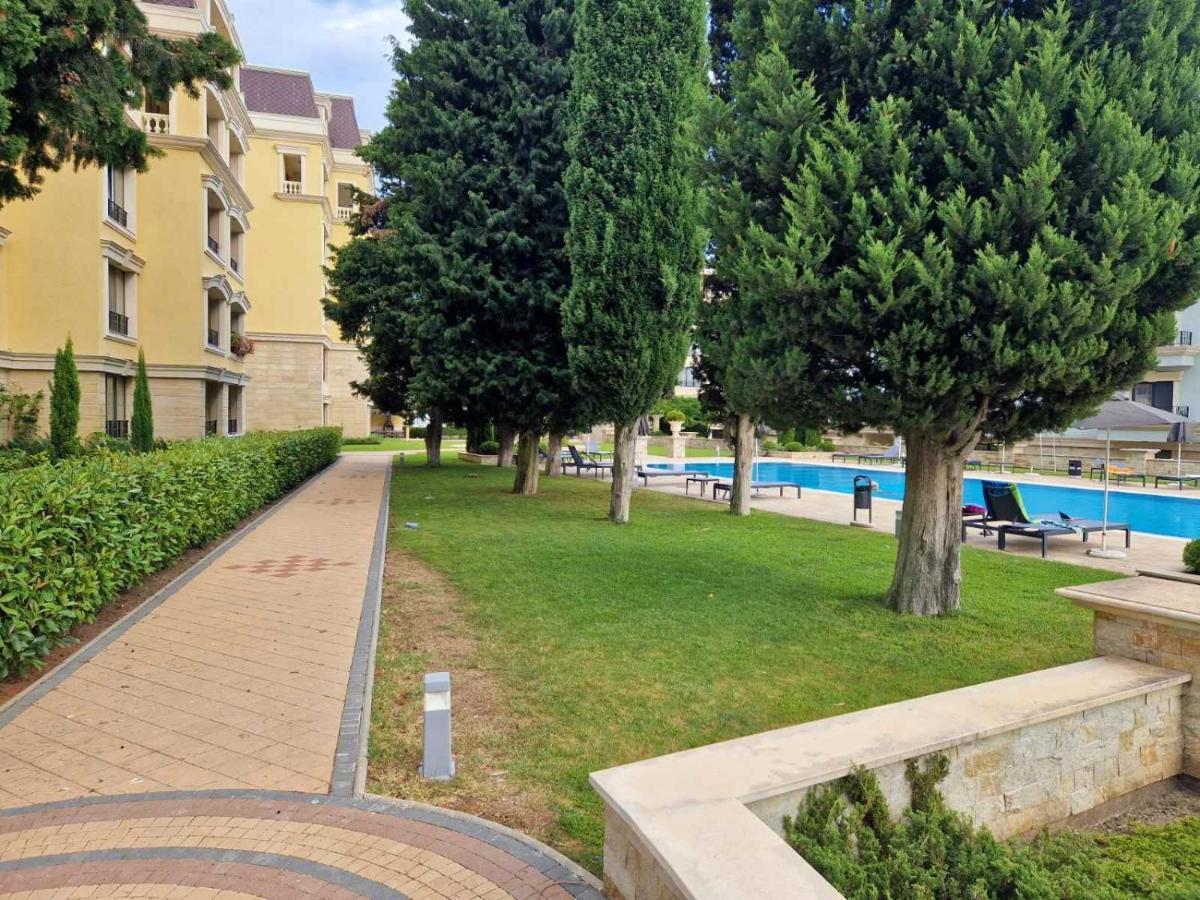 Апартамент Resort Sensation 1 Aziz Konstantin ve Elena Dış mekan fotoğraf